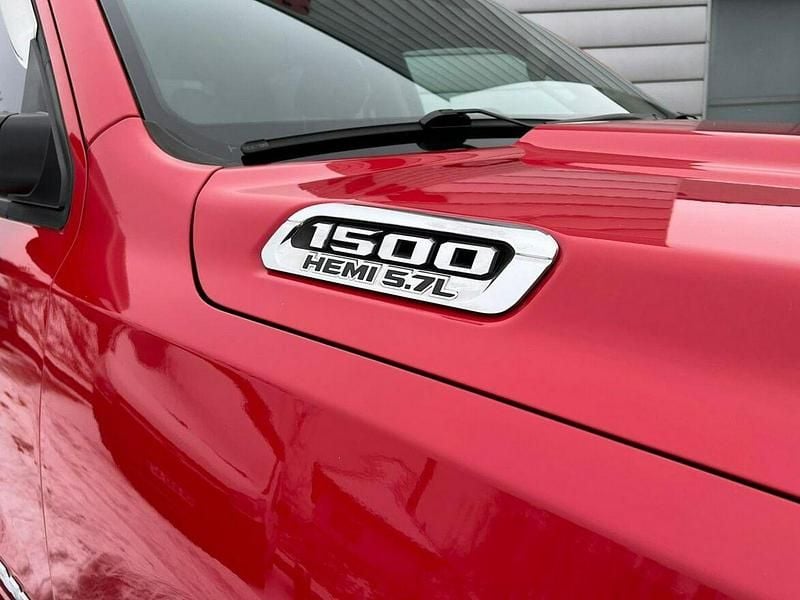 Używany Dodge Ram 401 KM (294 kW) 2020 Czerwony Pickup