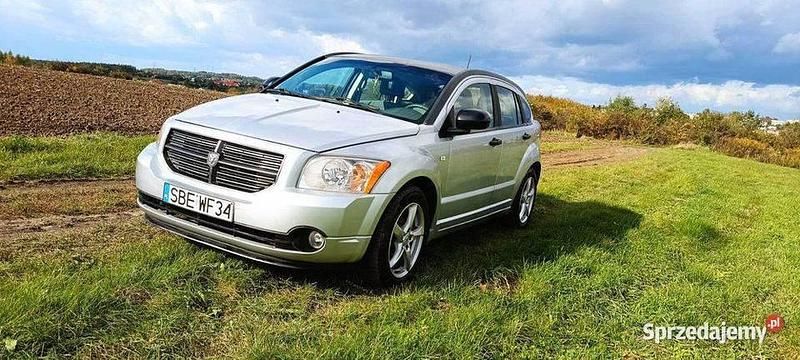 Używany Dodge Caliber 140 KM (102 kW) 2007 Srebrny Hatchback