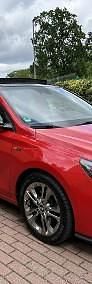 Używany Hyundai i30 136 KM (100 kW) 2019 Czerwony Hatchback