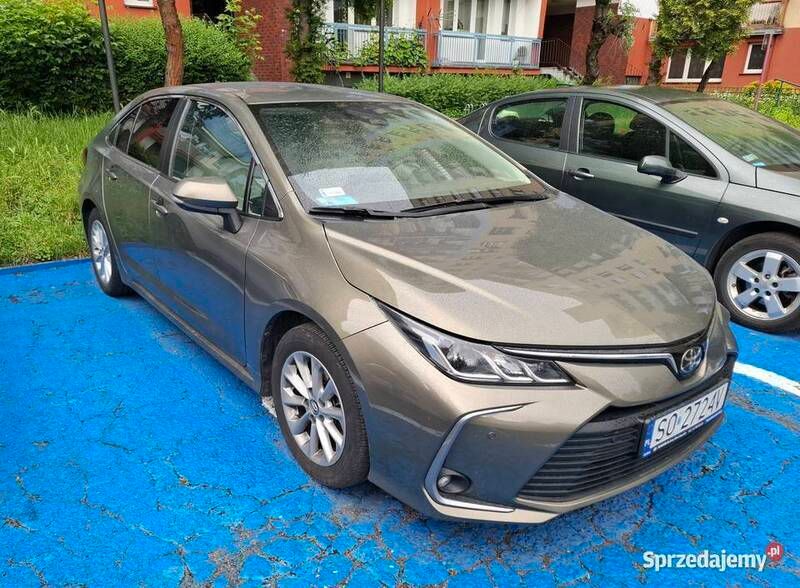Zielony Używany 2019 Toyota Corolla Comfort Sedan/Limuzyna | 65 000 zł (Dobra cena) - Obraz 1/4