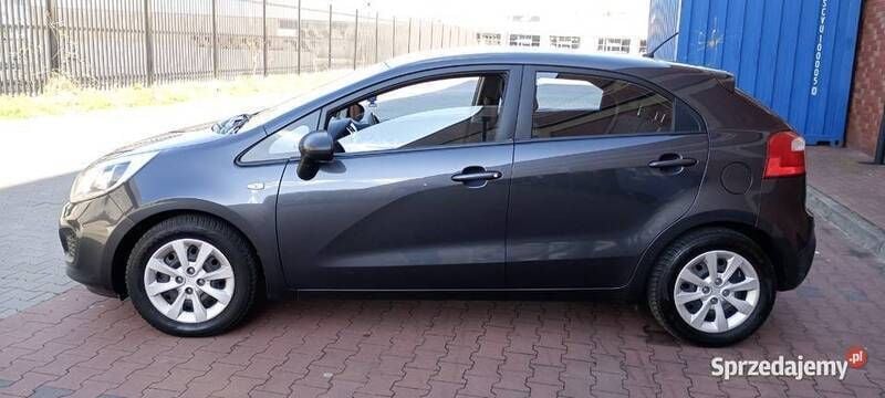 Szary Używany 2013 Kia Rio 2 Hatchback | 25 900 zł (Drogi) - Obraz 1/4