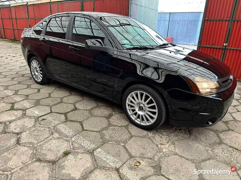 Używany Ford Focus 2009 Czarny Sedan/Limuzyna