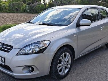 Srebrny Używany 2010 Kia ProCeed 2 Hatchback | 14 900 zł - Obraz 1/4