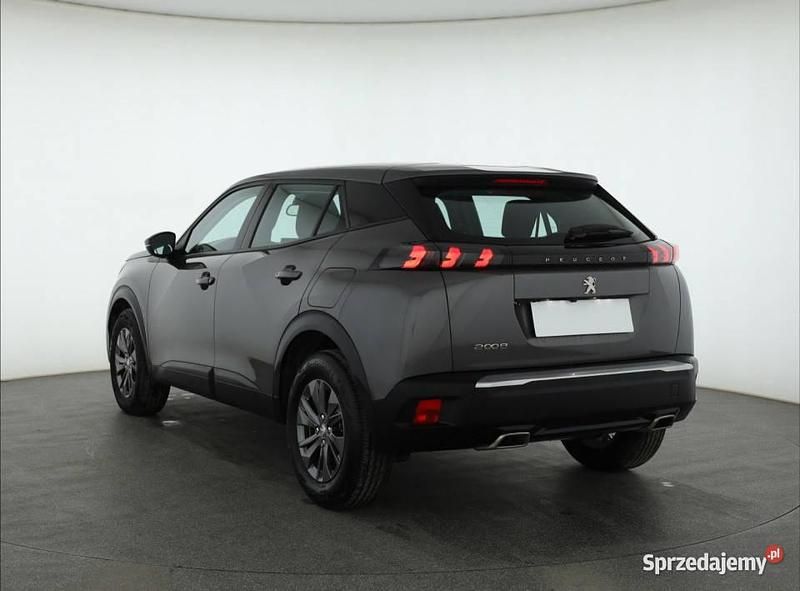 Używany Peugeot 2008 131 KM (96 kW) 2021 Szary SUV