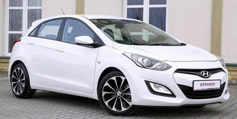 Używany Hyundai i30 100 KM (73 kW) 2012 Biały Hatchback