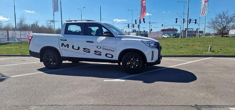 Używany Ssangyong (KGM) Musso 202 KM (148 kW) 2023 Biały (metalik) Pickup
