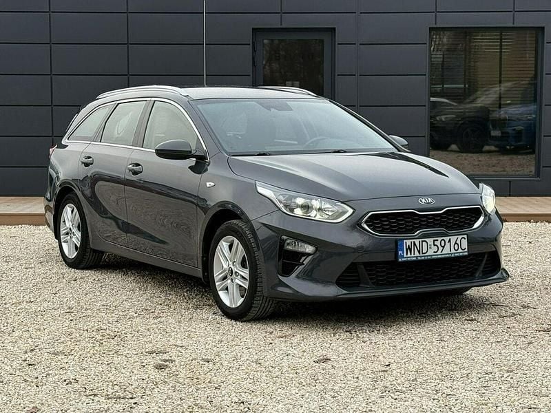 Szary (metalik) Używany 2020 Kia Ceed Hatchback | 52 800 zł (Super Cena) - Obraz 1/3