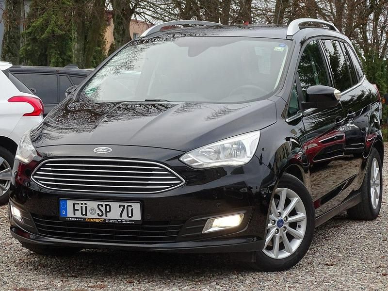 Czarny Używany 2015 Ford Grand C-Max Minivan | 39 900 zł - Obraz 1/4
