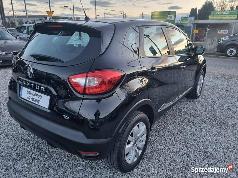 Czarny Używany 2015 Renault Captur SUV | 40 600 zł (Uczciwa cena) - Obraz 1/4