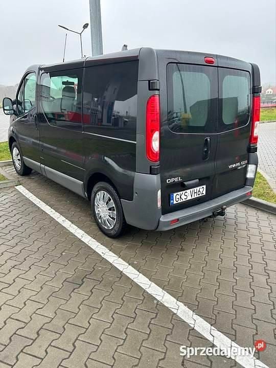 Czarny Używany 2013 Opel Vivaro Van | 33 000 zł (Dobra cena) - Obraz 1/3