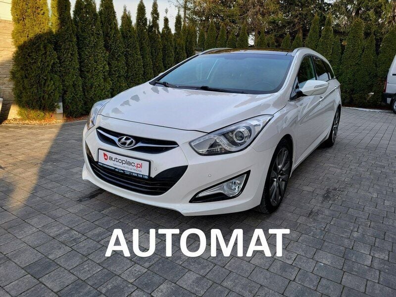 Używany Hyundai i40 116 KM (85 kW) 2013 Biały (metalik, perła) Kombi