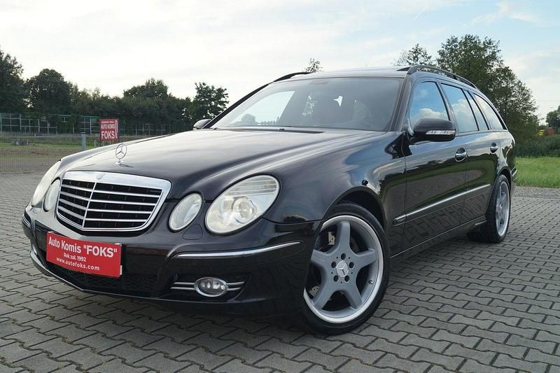 Brązowy (metalik) Używany 2007 Mercedes E320 Kombi | 32 500 zł - Obraz 1/4