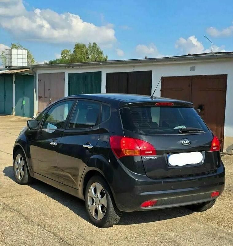 Używany Kia Venga 2015 Czerwony Hatchback