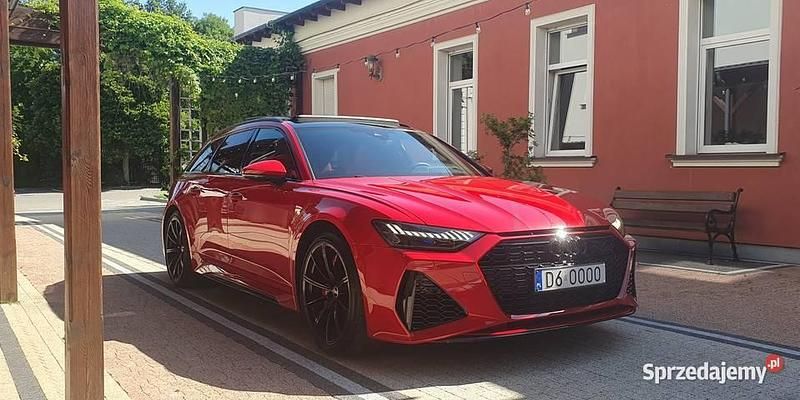 Czerwony Używany 2022 Audi RS6 Exclusive Kombi | 348 361 zł - Obraz 1/4