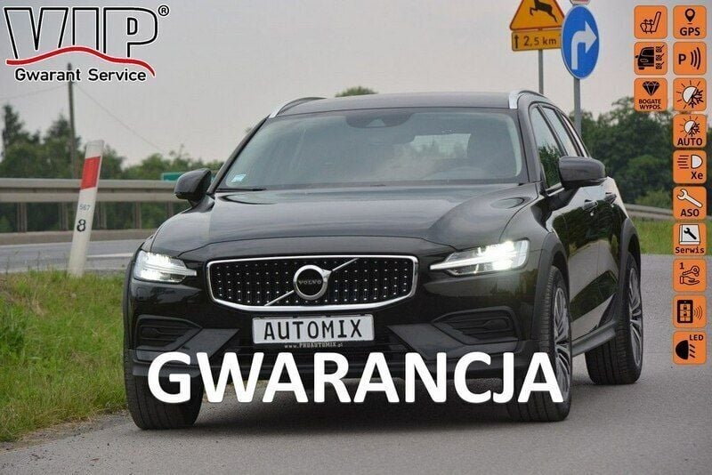 Czarny Używany 2019 Volvo V60 CC Kombi | 111 300 zł (Drogi) - Obraz 1/4