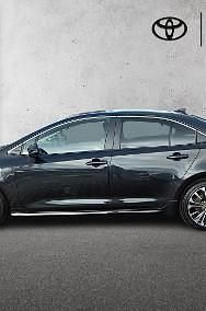 Używany Toyota Corolla Style 140 KM (102 kW) 2023 Czarny Sedan/Limuzyna