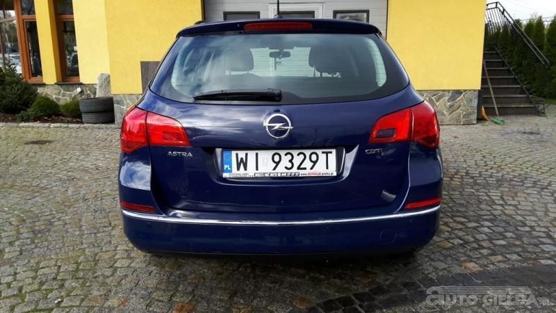 Używany Opel Astra 2013 Granatowy