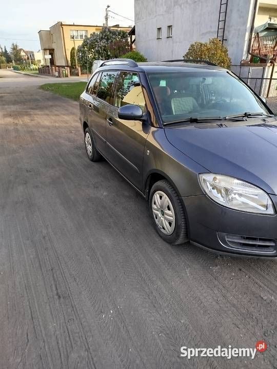 Używany 2008 Skoda Fabia Kombi | 12 900 zł (Uczciwa cena) - Obraz 1/4