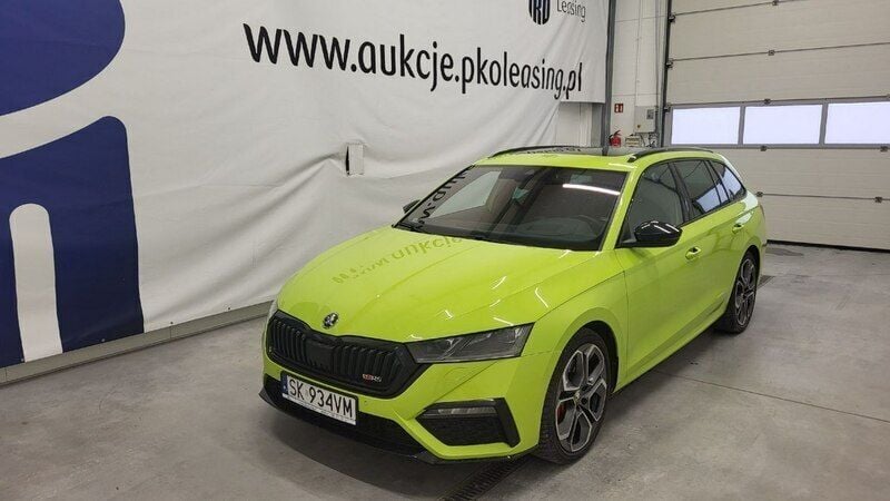 Zielony Używany 2021 Skoda Octavia RS Kombi | 92 000 zł (Dobra cena) - Obraz 1/4