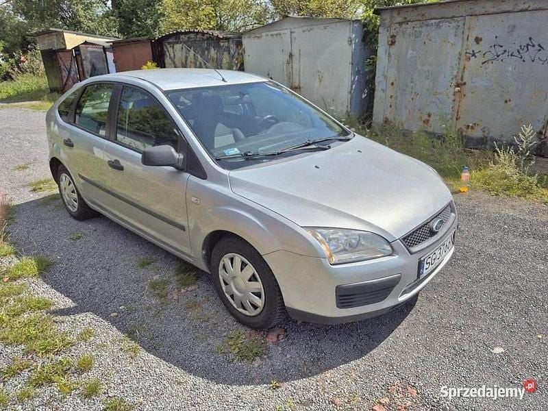 Srebrny Używany 2006 Ford Focus Hatchback | 4999 zł (Dobra cena) - Obraz 1/4