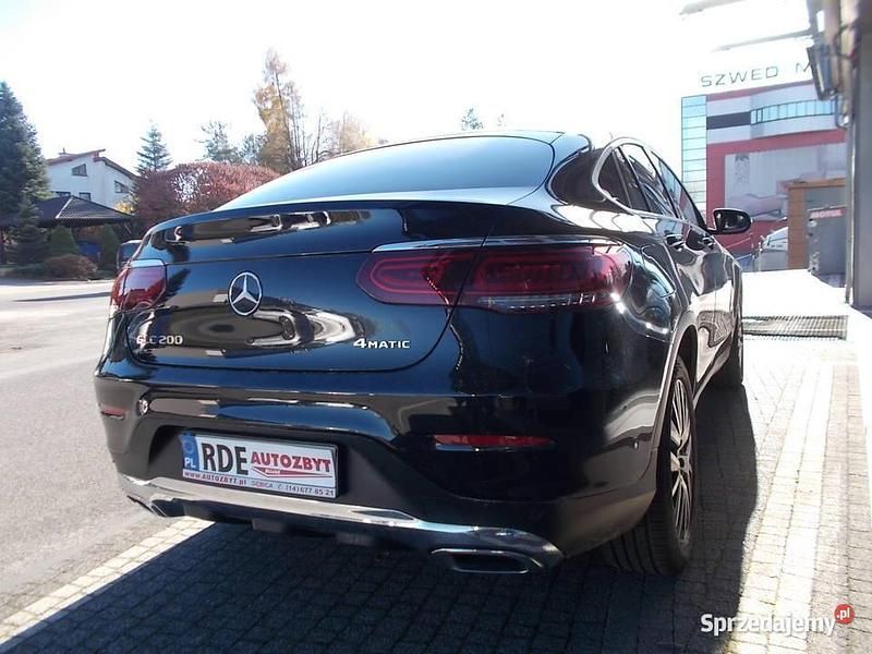 Używany Mercedes GLC200 2019 Czarny SUV