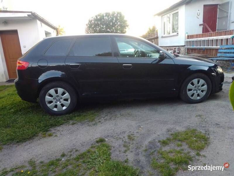Używany Audi A3 Sportback 2010 Czarny Hatchback