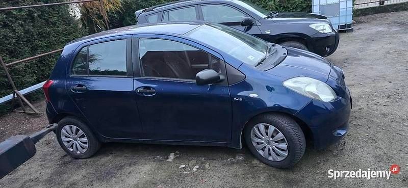 Granatowy Używany 2008 Toyota Yaris Sedan/Limuzyna | 8000 zł (Dobra cena) - Obraz 1/4