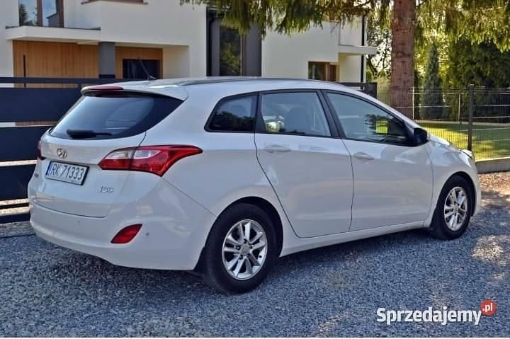 Używany Hyundai i30 2013 Biały Kombi