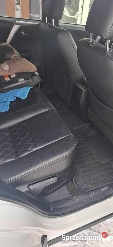 Używany Toyota RAV4 Hybrid 2016 Biały SUV