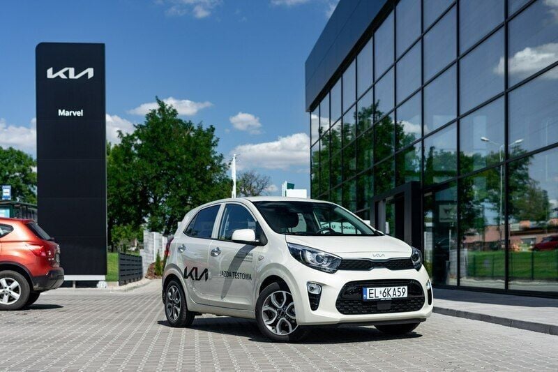 Beżowy (metalik) Używany 2024 Kia Picanto 2 Hatchback | 69 900 zł (Uczciwa cena) - Obraz 1/4
