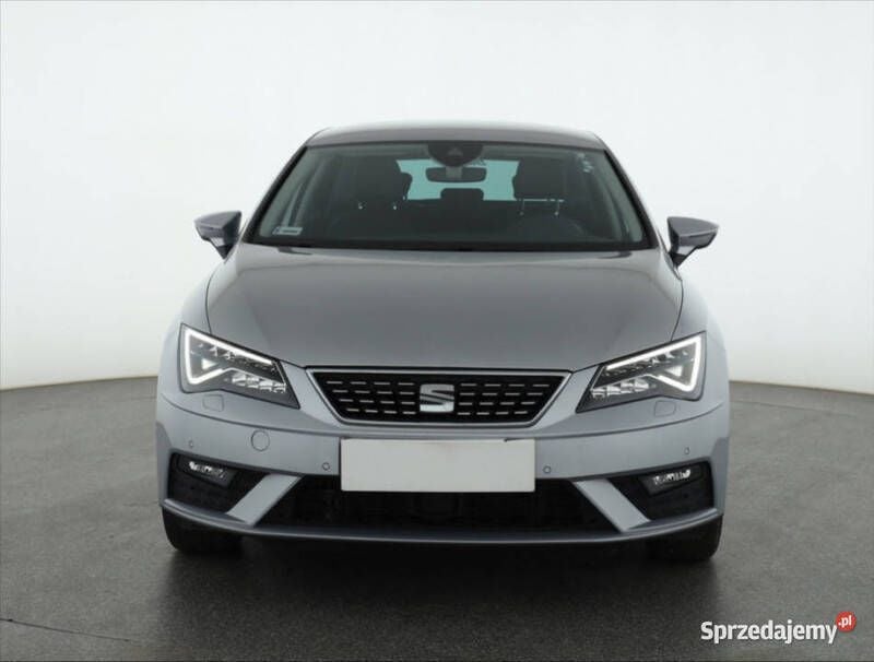 Srebrny Używany 2020 Seat Leon Hatchback | 64 999 zł (Dobra cena) - Obraz 1/4
