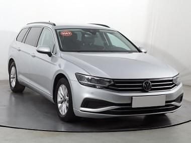 Srebrny Używany 2021 VW Passat Kombi | 59 999 zł (Super Cena) - Obraz 1/4