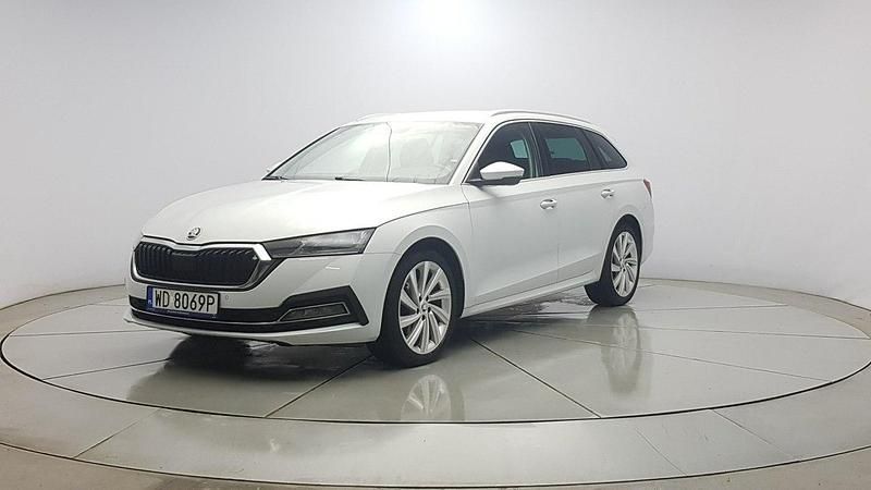 Używany Skoda Octavia Style 200 KM (147 kW) 2021 Biały Kombi