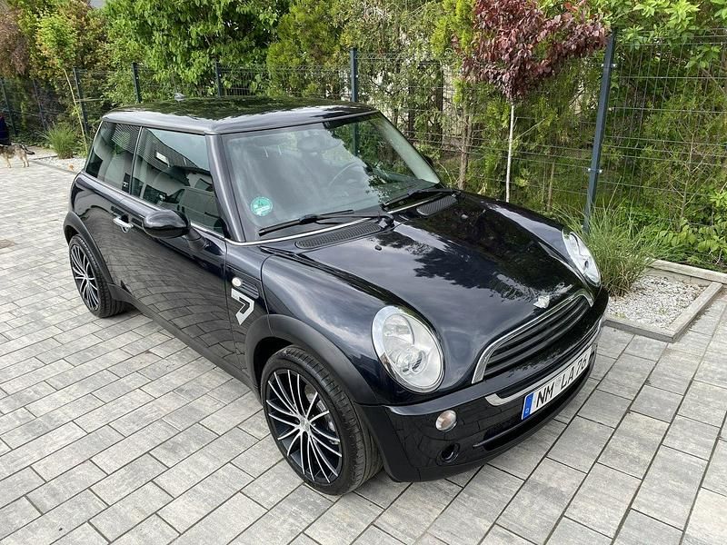 Czarny Używany 2007 Mini Cooper Hatchback | 13 400 zł - Obraz 1/4