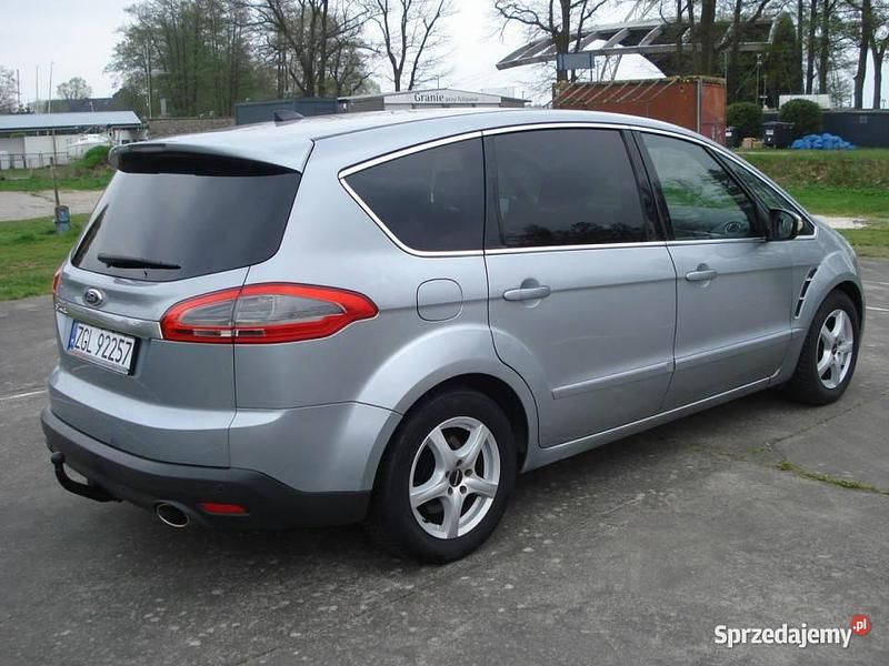 Używany Ford S-MAX Titanium 200 KM (147 kW) 2011 Szary Minivan