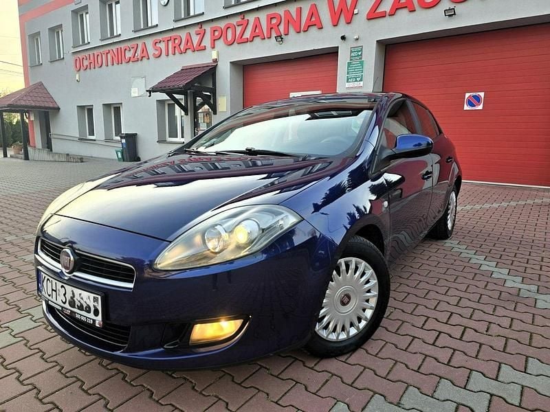 Niebieski ciemny (metalik) Używany 2010 Fiat Bravo Hatchback | 16 990 zł (Uczciwa cena) - Obraz 1/4