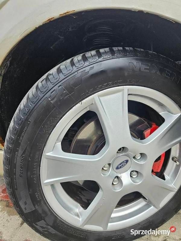 Srebrny Używany 2005 Ford Mondeo Kombi | 4500 zł (Uczciwa cena) - Obraz 1/4