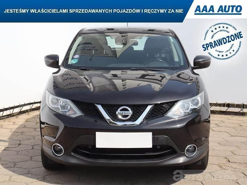 Używany Nissan Qashqai 2016 Czarny SUV