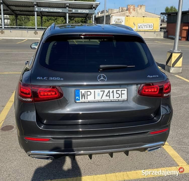 Używany Mercedes GLC300e AMG 2021