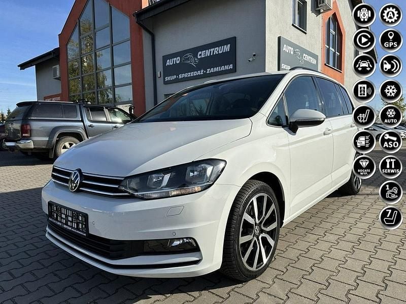 Biały Używany 2024 VW Touran Minivan | 129 900 zł - Obraz 1/4