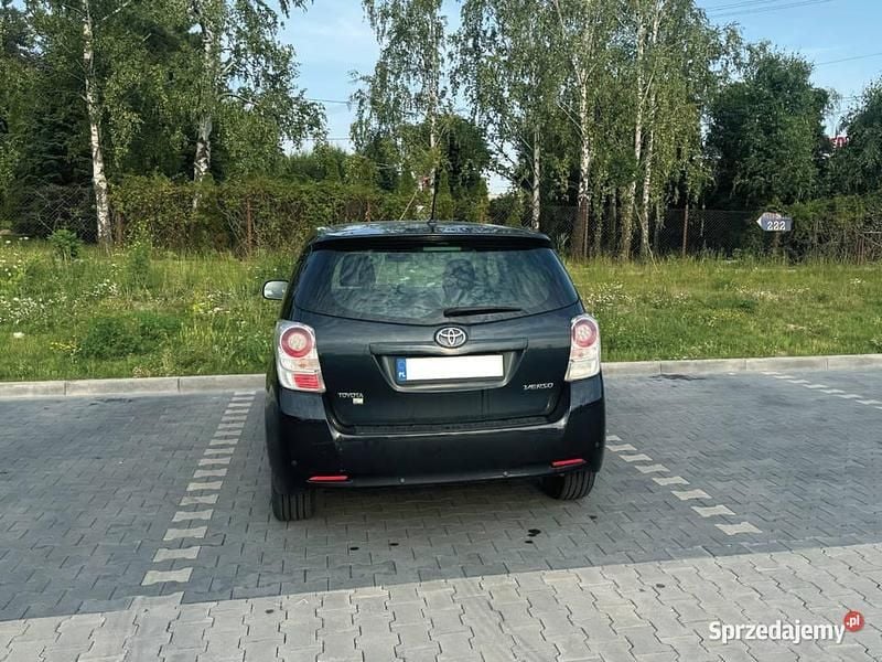 Używany Toyota Verso Premium 126 KM (92 kW) 2011 Inny kolor Minivan