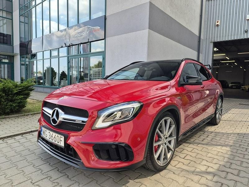 Czerwony Używany 2017 Mercedes GLA45 AMG AMG SUV | 135 000 zł - Obraz 1/4
