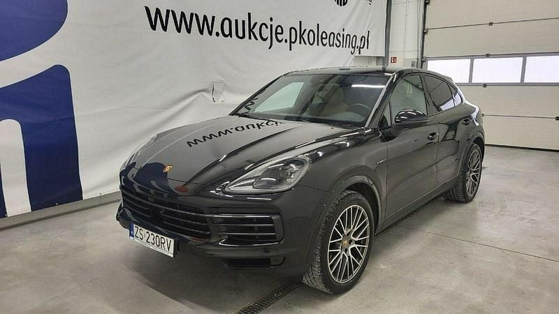 Czarny Używany 2023 Porsche Cayenne SUV | 220 000 zł - Obraz 1/4