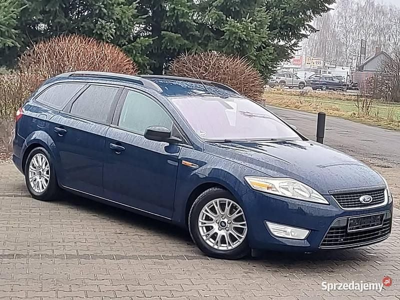 Używany Ford Mondeo 2008 Granatowy Kombi