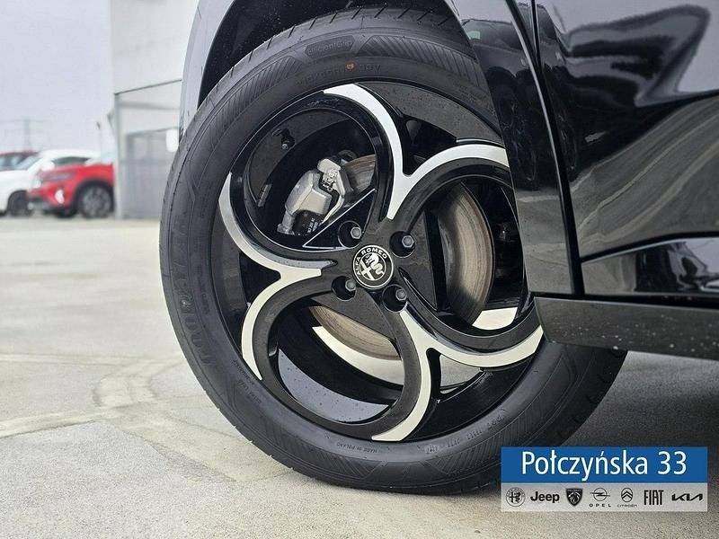 Nowe Alfa Romeo GT Junior 145 KM (106 kW) 2025 Czarny (metalik) Hatchback