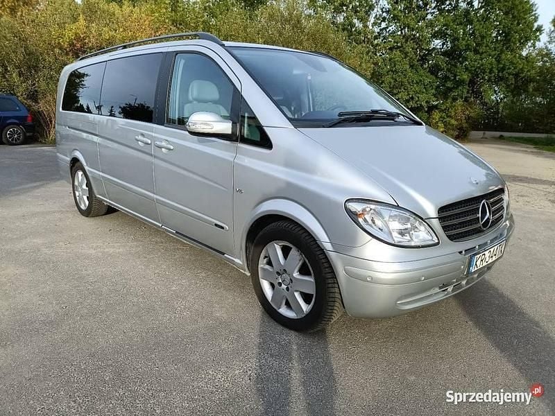 Używany Mercedes Viano 2006 Srebrny Minivan