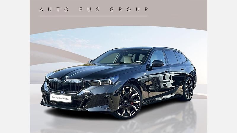 Używany BMW 520 Comfort Edition 197 KM (144 kW) 2024 Czarny szafir metalizowany Kombi