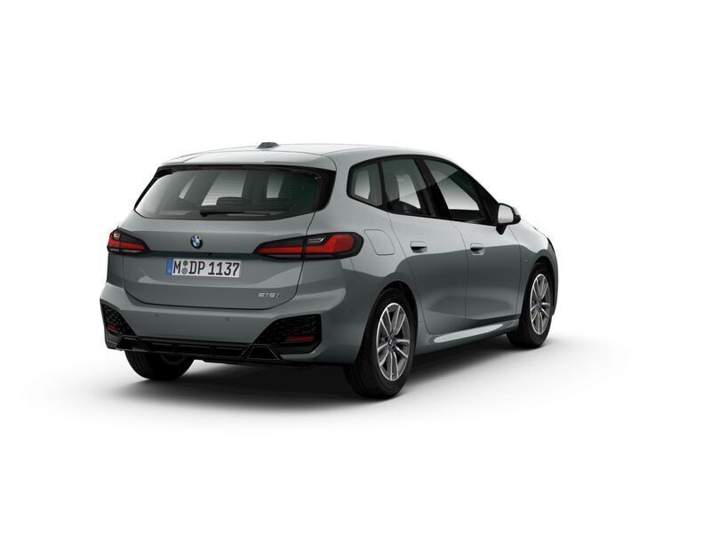 Używany BMW 218 Active Tourer Luxury Line 136 KM (100 kW) 2023 Szary skyscraper m metalizowany Minivan