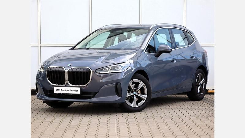 Szary sparkling copper metalizowany Używany 2024 BMW 218 Active Tourer Luxury Line Minivan | 129 900 zł (Dobra cena) - Obraz 1/3