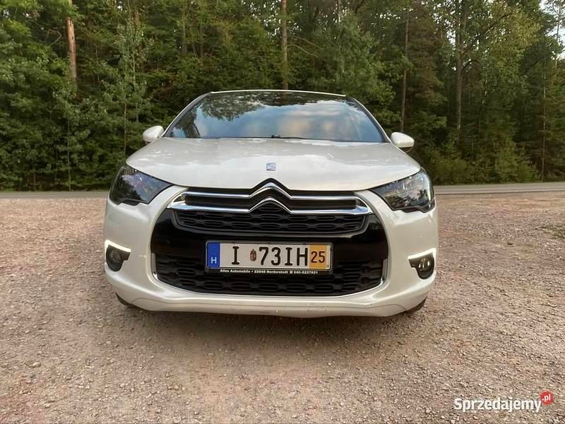 Używany 2011 Citroën DS4 Hatchback | 21 500 zł (Uczciwa cena) - Obraz 1/4